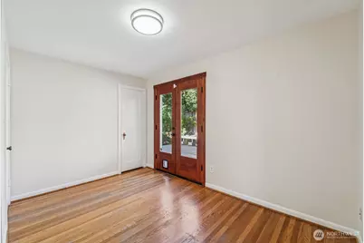 7002 28th Avenue NW, Seattle, WA 98117 - Photo 5