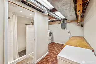 7002 28th Ave NW, Seattle, WA 98117 - Photo 13