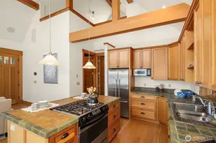 4102 100th Ave SE, Mercer Island, WA 98040 - Photo 33