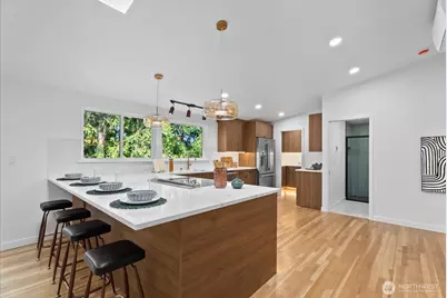 8009 28th Avenue NE, Seattle, WA 98115 - Photo 13
