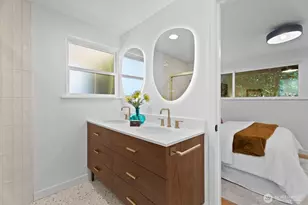 8009 28th Ave NE, Seattle, WA 98115 - Photo 17