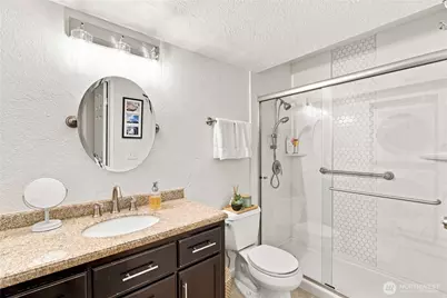 9926 NE 116th Street #302, Kirkland, WA 98034 - Photo 13