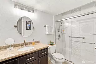 9926 NE 116th St, Kirkland, WA 98034 - Photo 13