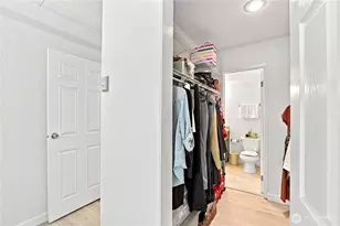 9926 NE 116th St, Kirkland, WA 98034 - Photo 19