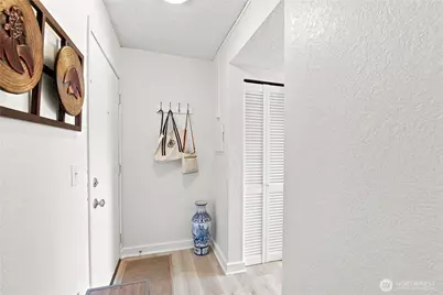 9926 NE 116th Street #302, Kirkland, WA 98034 - Photo 11