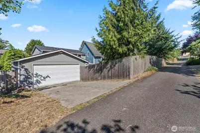 428 S 2nd Place, Kalama, WA 98625 - Photo 35