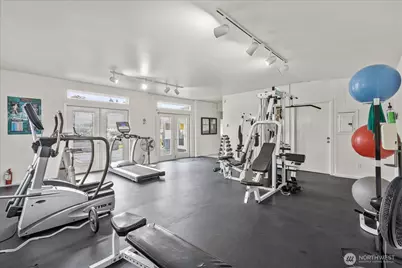 12631 NE 9th Place #C205, Bellevue, WA 98005 - Photo 29