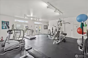 12631 NE 9th Pl, Bellevue, WA 98005 - Photo 29