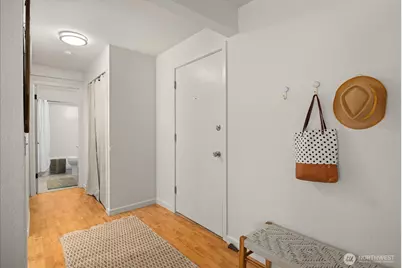 12631 NE 9th Place #C205, Bellevue, WA 98005 - Photo 11