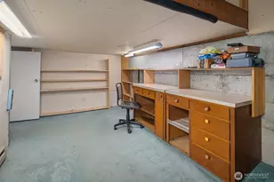19510 SE May Valley Rd, Issaquah, WA 98027 - Photo 31