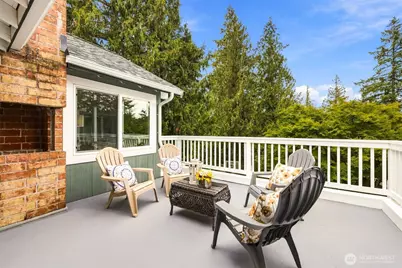 20130 44th Avenue NE, Lake Forest Park, WA 98155 - Photo 13