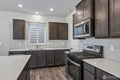 18910 Liberty Ridge Lane E, Puyallup, WA 98374 - Photo 9