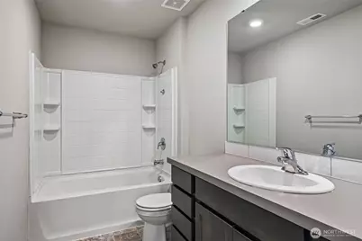 18910 Liberty Ridge Lane E, Puyallup, WA 98374 - Photo 21