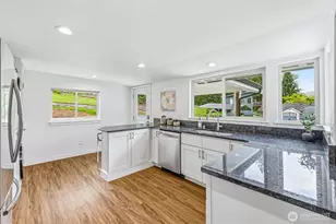 477 W Lake Samish Dr, Bellingham, WA 98229 - Photo 11