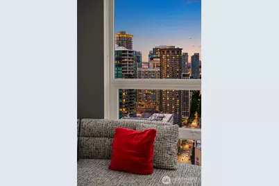121 Stewart Street #2501, Seattle, WA 98101 - Photo 17