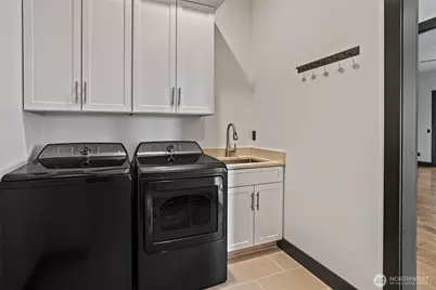 4305 Catalyss Way, Yakima, WA 98908 - Photo 7