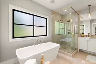 10402 NE 15th St, Bellevue, WA 98004 - Photo 13