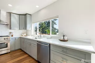 4010 35th Ave SW, Seattle, WA 98126 - Photo 7