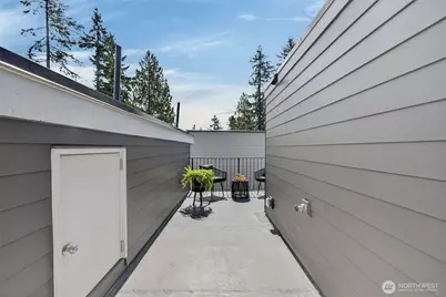 221 NE 185th Street #B, Shoreline, WA 98155 - Photo 29