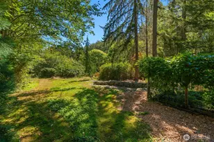 9190 NE Ruys Ln, Bainbridge Island, WA 98110 - Photo 23