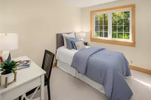 9190 NE Ruys Ln, Bainbridge Island, WA 98110 - Photo 17
