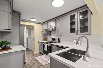 12618 100th Lane NE #J248, Kirkland, WA 98034 - Photo 13