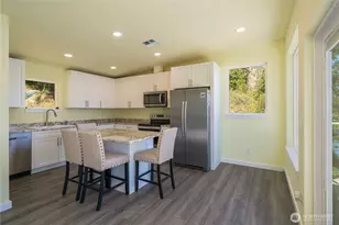9064 S Lakeshore Rd, Chelan, WA 98816 - Photo 3