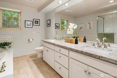 2167 Dexter Avenue N #301, Seattle, WA 98109 - Photo 15