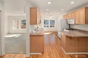 13809 SE 255th Pl, Kent, WA 98042 - Photo 3