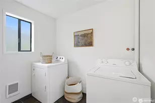 3519 NE 95th St, Seattle, WA 98115 - Photo 19