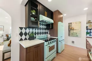 3022 S Holden St, Seattle, WA 98108 - Photo 9