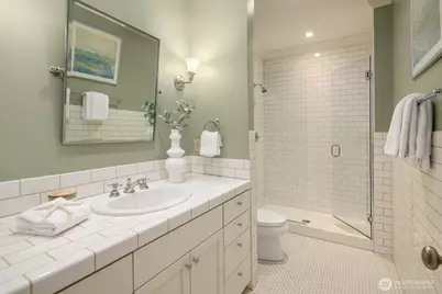 463 39th Avenue E, Seattle, WA 98112 - Photo 25