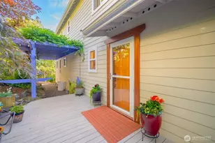 106 N State St, Bellingham, WA 98225 - Photo 7