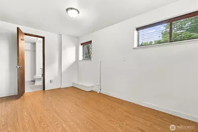 9306 52nd Avenue S, Seattle, WA 98118 - Photo 19