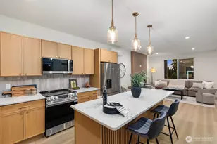 13321 3rd Ave NE, Seattle, WA 98125 - Photo 17