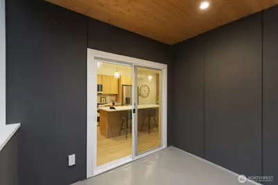 13321 3rd Avenue NE #B, Seattle, WA 98125 - Photo 19
