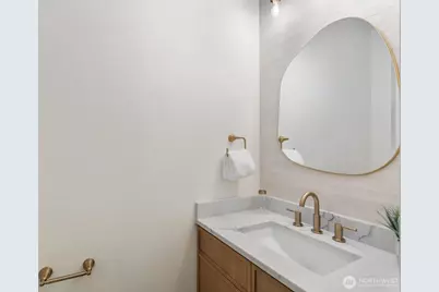 13321 3rd Avenue NE #B, Seattle, WA 98125 - Photo 23