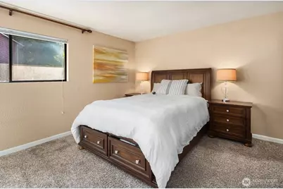 25044 Lake Fenwick Road #32, Kent, WA 98032 - Photo 9