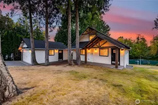 728 Tillamuk Dr, La Conner, WA 98257 - Photo 1