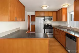 1527 NW 63rd St, Seattle, WA 98107 - Photo 13