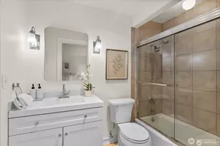 3700 W 25th Pl, Seattle, WA 98199 - Photo 23