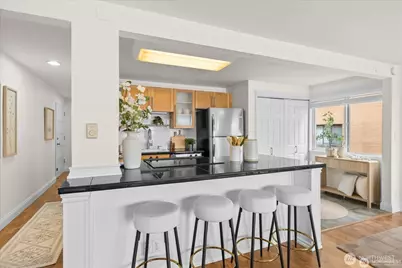 3700 W 25th Place #201, Seattle, WA 98199 - Photo 17