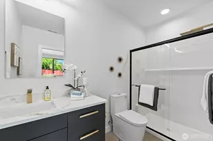 17116 35th Dr SE, Bothell, WA 98012 - Photo 9