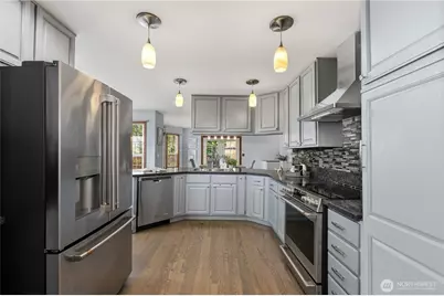 4700 Monte Vista Place, Mount Vernon, WA 98273 - Photo 3
