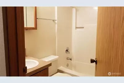 11413 NE 88th #3, Kirkland, WA 98033 - Photo 11