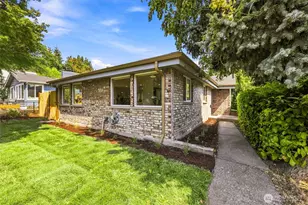7050 21st Ave NE, Seattle, WA 98115 - Photo 1