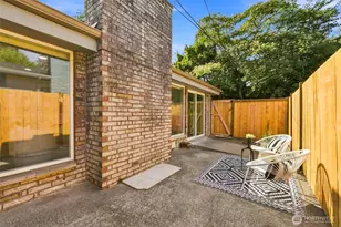 7050 21st Ave NE, Seattle, WA 98115 - Photo 11