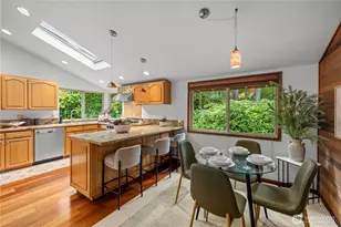 10785 Bill Point Crest NE, Bainbridge Island, WA 98110 - Photo 13