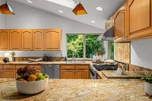 10785 Bill Point Crest NE, Bainbridge Island, WA 98110 - Photo 15