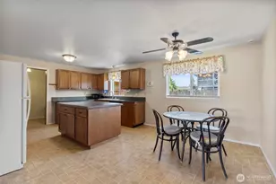 804 Wayne Dr, Centralia, WA 98531 - Photo 9